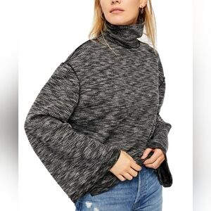 Free People We The Free Sunny Days Turtleneck Sweater Top XS Cozy Casual Boxy